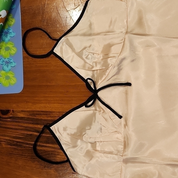 Night wear - Picture 3 of 5